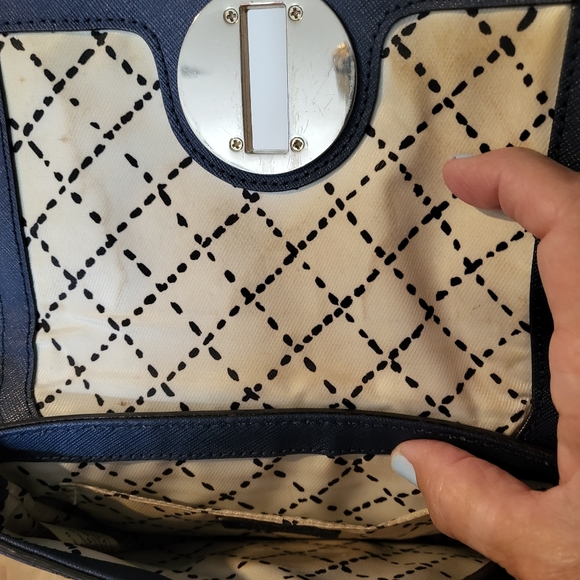 Kate Spade Crossbody purse - Picture 5 of 5